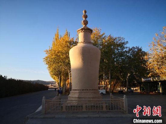 圖為2020年11月，沐浴在晨光中的莫高窟道士塔。(資料圖) 馮志軍 攝