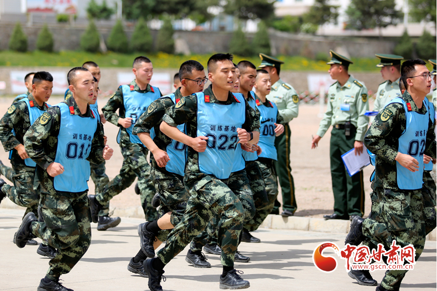 【隴拍客】甘肅武警：沖刺！向著心中的軍校夢