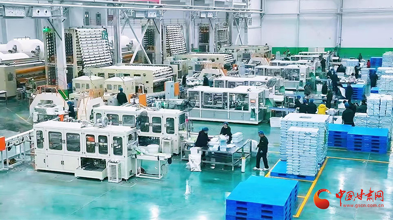 崇信：鏈主領(lǐng)航 集群競(jìng)發(fā) 沖刺開(kāi)門(mén)紅